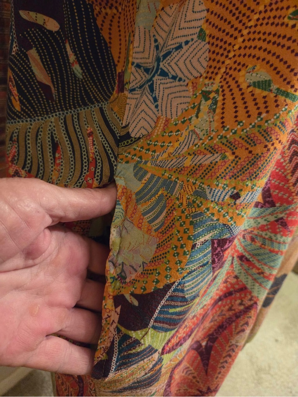 Women’s Short-Sleeve Tropical Print Tunic in Multi - Picture 6 of 6